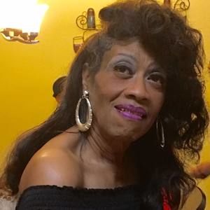 Meet your Posher, Fay